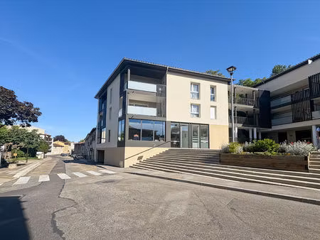 local commercial chasse sur rhone 60 m2