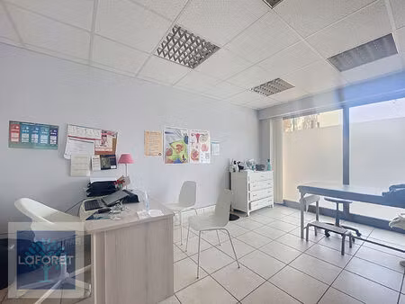 local commercial coeur fontaines - 53 m² - 06.30.96.21.54.