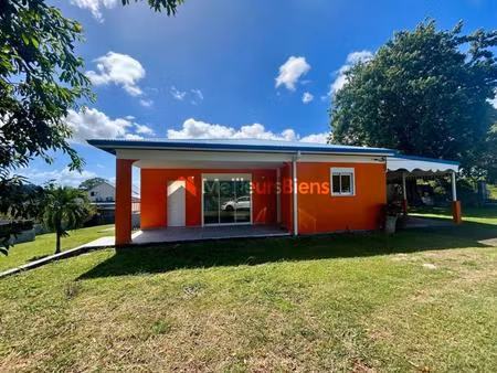 maison 3 chambres sur un terrain de 1328m2