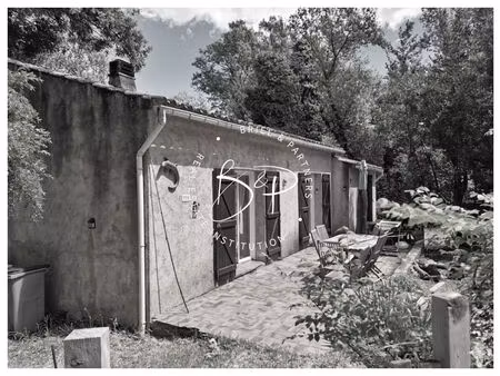 entre lorgues et le thoronet   maisonnette 2 chambres