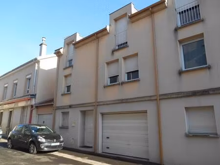 st max - maison avec garage et jardinet