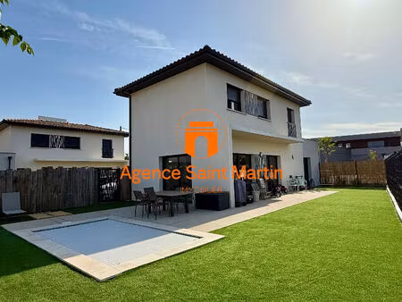 villa t5 de 107 m² avec piscine et garage