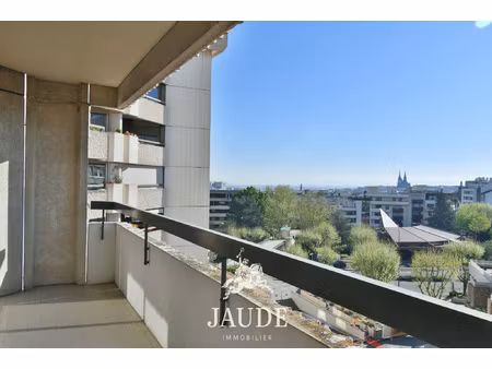 appartement f3 de 71 m2 avec terrasse + balcon et parking
