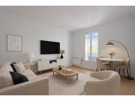 coup de coeur 3 pièces refait à neuf très lumineux sans