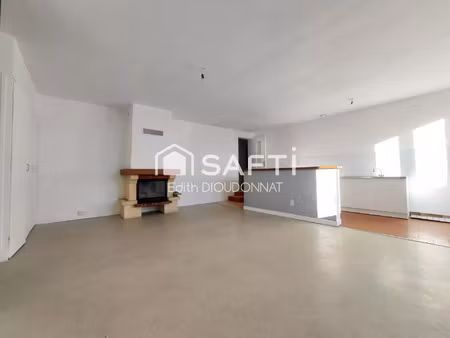 vente immeuble 320 m² le champ-saint-père (85540)