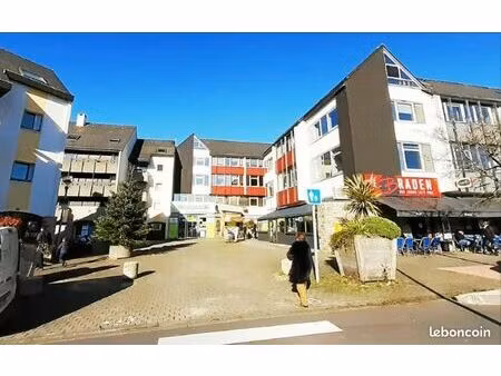 bureaux 100 m² quimper