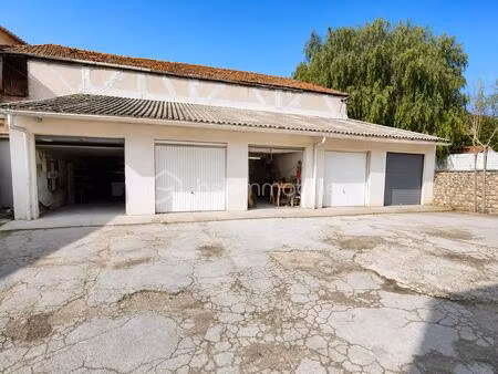 parking de 15 50 m² à toulon
