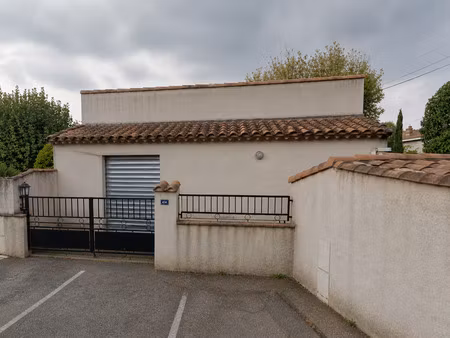 à vendre murs commerciaux loués aubagne