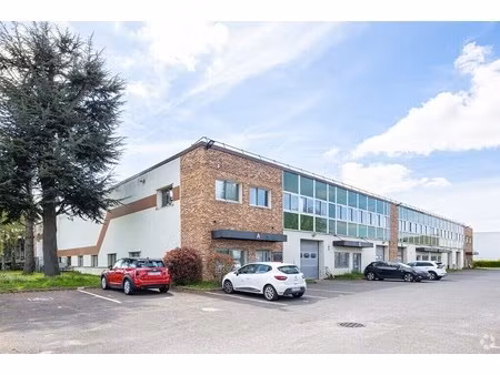 location local d’activités les ulis 91940 351m²