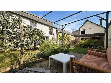 maison de 210 m² à luitre-dompierre