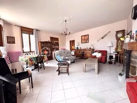 maison de ville de 140 m² à roeulx