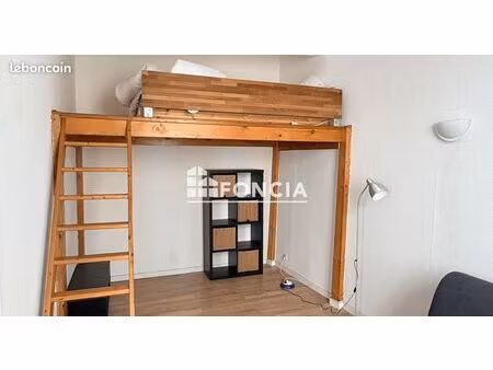 le panier (13002) - rue de l'evêché - studio avec mezzanine de 28 m2