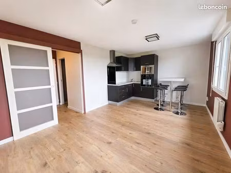 studio 1 pièce 26 m²