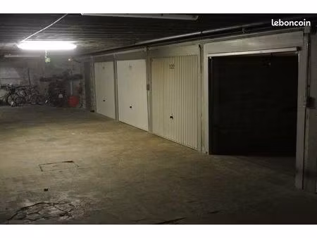 loue garage proche saint musse