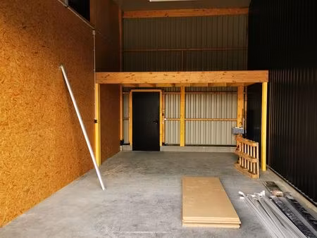local de stockage 50m²+ mezzanine