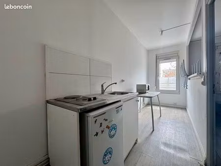studio 1 pièce 25 m²