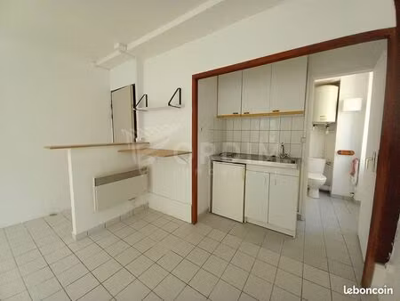 studio 1 pièce 25 m²