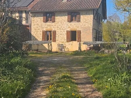 maison pleine de charme dans écrin de verdure