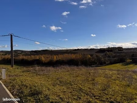 terrain de 912m² viabilisé - vue pyrénées à l'isle jourdain