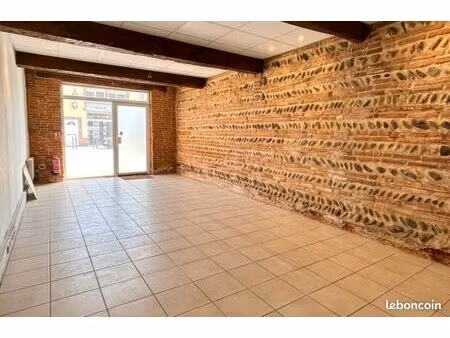 local 40 m² - muret centre