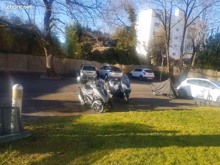 parking securise cauderan
