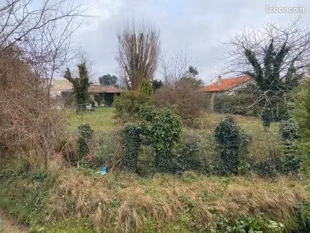 terrain 970 m² le teich