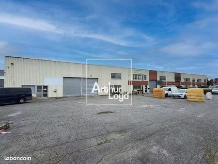 local bureaux 328 m²