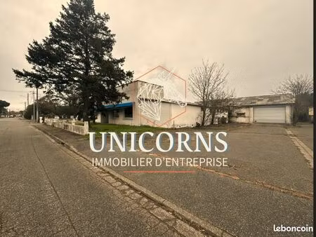 local industriel 1 000 m²