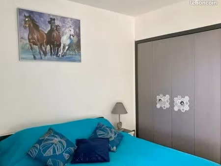 studio lumineux vue sur parc avec balcon et wifi