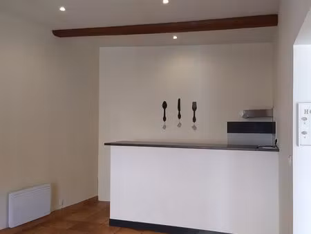 studio rdc maison de village poilhes