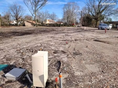 terrain 750 m² mios