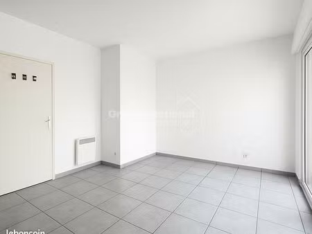 studio 1 pièce 29 m²