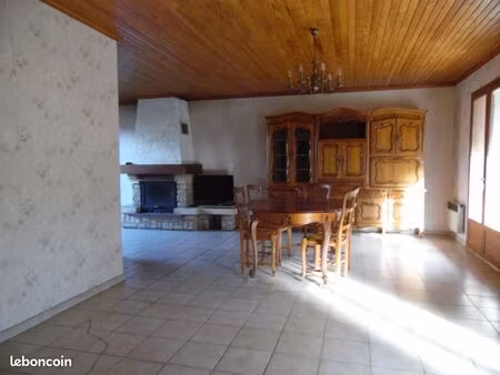 villa au calme 820 m² vue dégagée