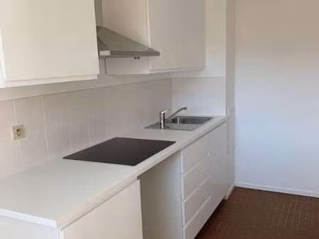 location appartement 2 pièces à bordeaux (33000) : à louer 2 pièces / 42m² bordeaux