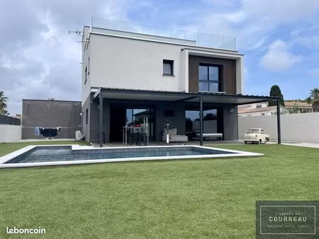 villa 5 pièces 180 m²