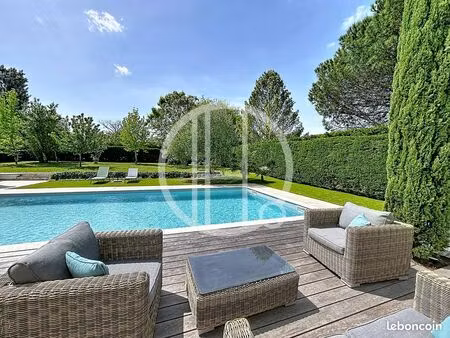 haut bouliac - propriété avec piscine et dépendance aménagée