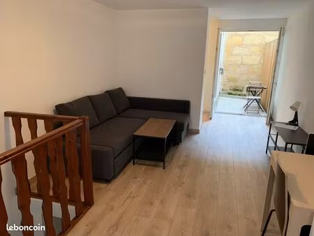 appartement t2 quartier capucins très calme 44m2 en sous plex avec terrasee privative en r