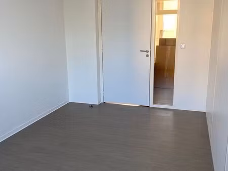 bureau neuf 12m² - villenave d’ornon (rocade sortie 18)