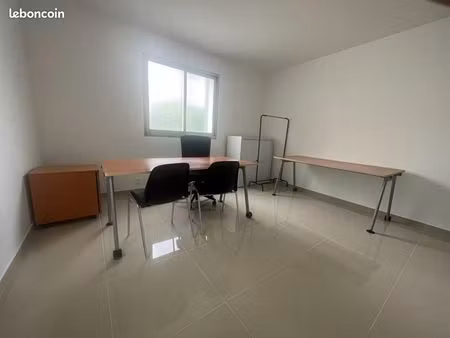 local santé 18 m²