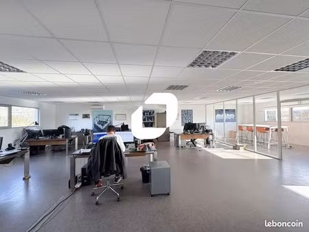 bureau 462 m²