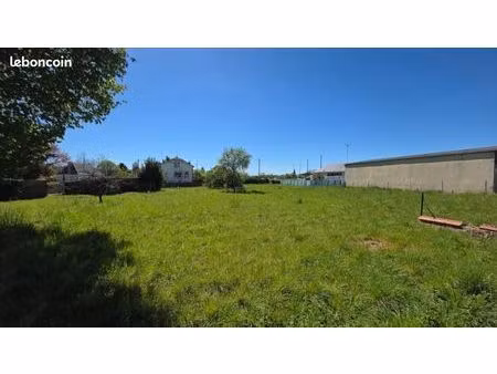 terrain 1017 m² poulaines