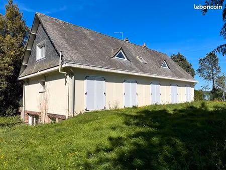 noyal-sur-vilaine – propriété de 254 m² à rafraichir avec 5 000 m² de terrain