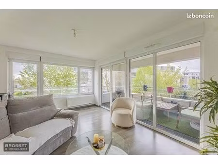 appartement 3 pièces 63 m²