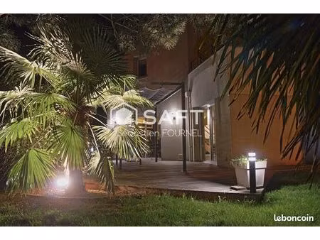 maison 6 pièces 171 m²