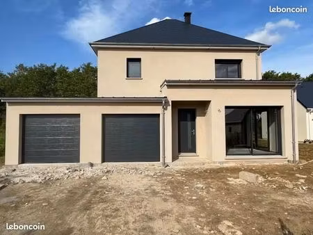 maison 6 pièces 105 m²