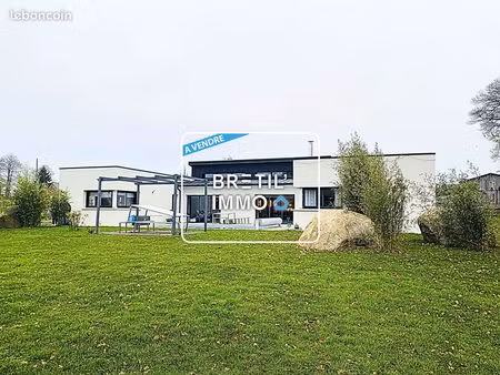 maison 6 pièces 214 m²