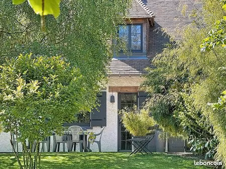 maison 8 pièces 200 m²