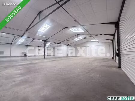 local d'activite 990 m² marcilloles