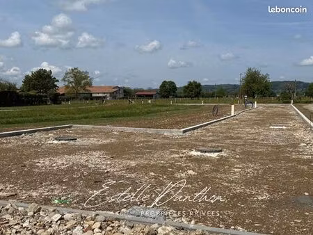 terrain 776 m² longechenal