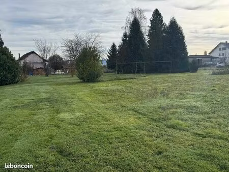 terrain 780 m² les abrets
